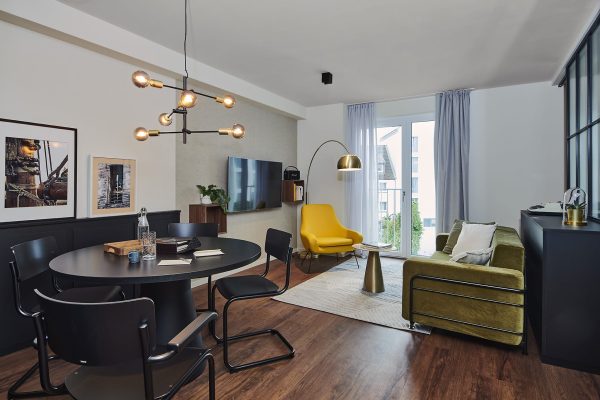 Living Concept 20 Tech_Spacious_1.jpg