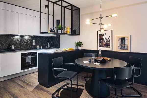 Living Concept 19 Tech_Spacious_2.jpg